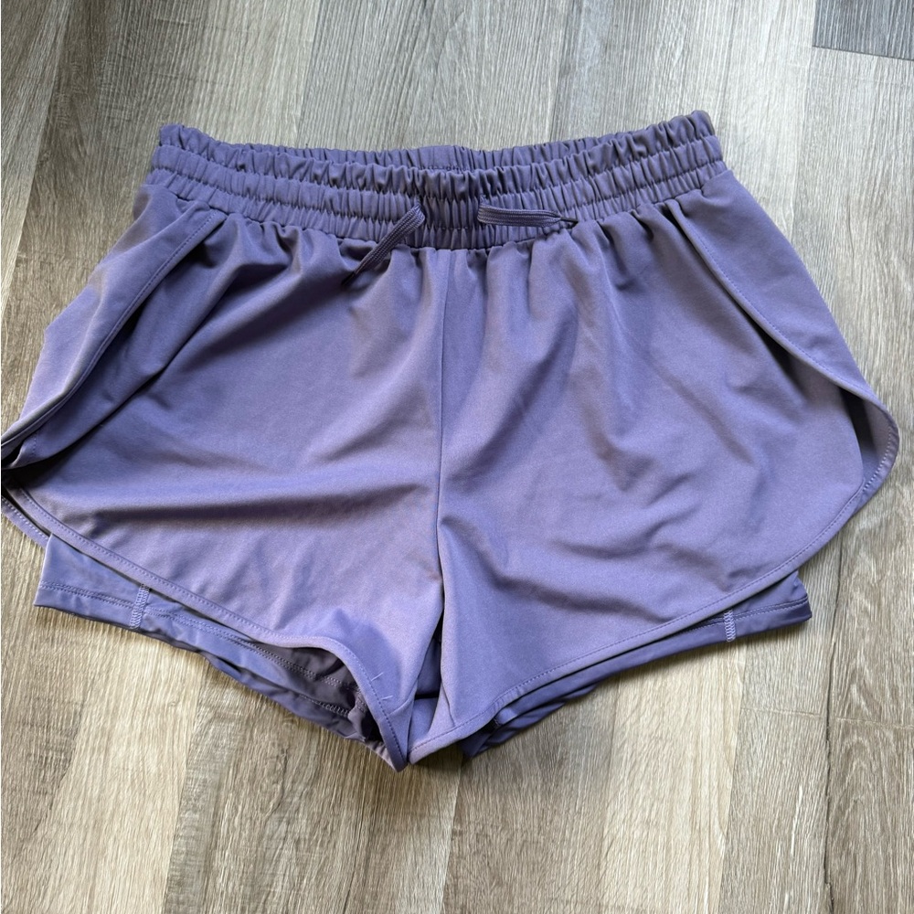 Women's Lavender Active Shorts with Elastic Waist